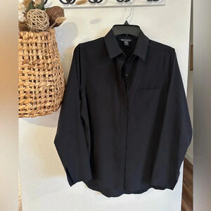 Athleta stretchy button up shirt